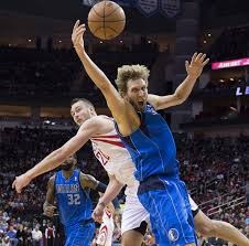 [F1]中国大奖赛正赛发车 皮亚斯特里稳住第一