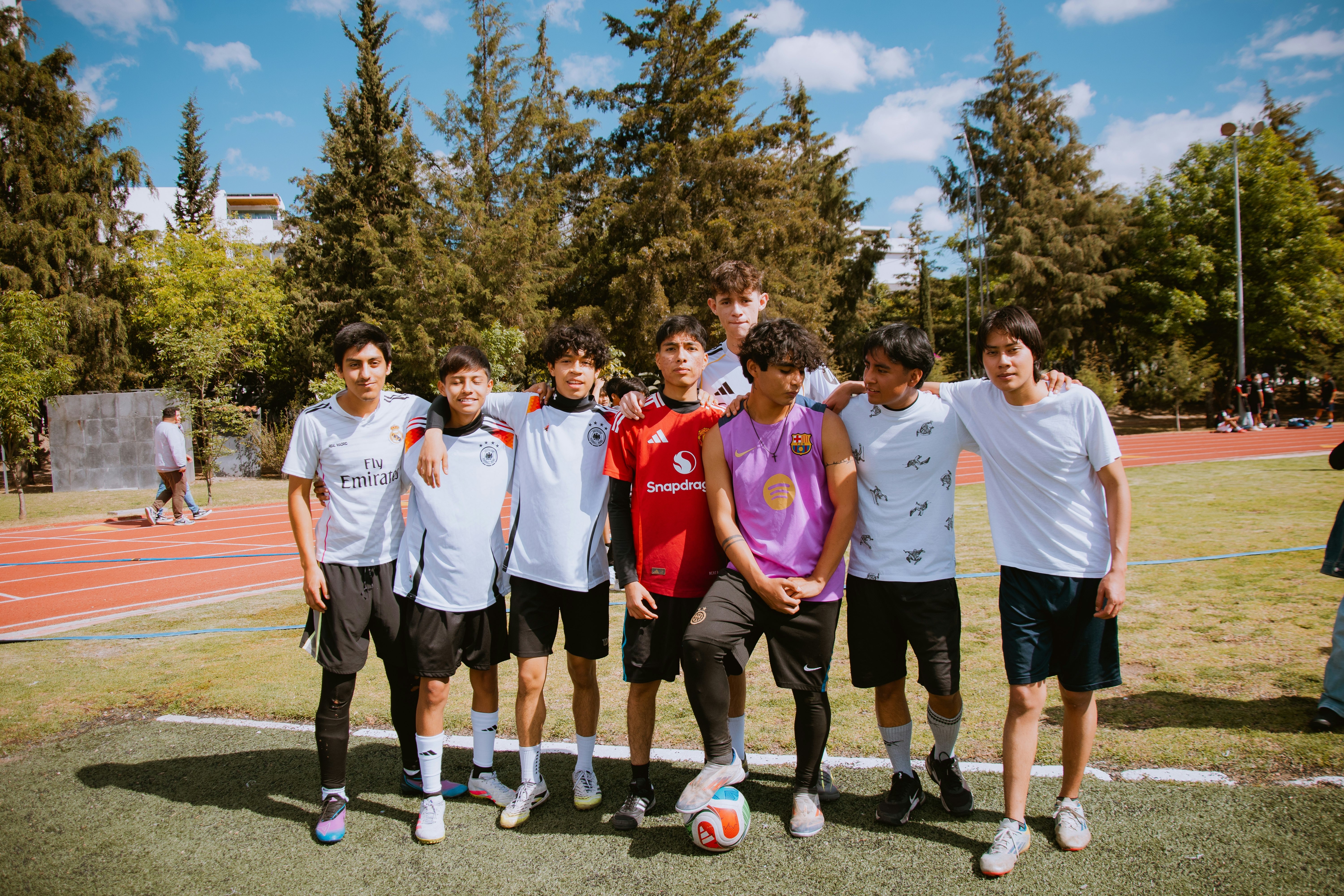 NBA｜分挫爵士与快艇 骑士雷霆缔客场新纪录