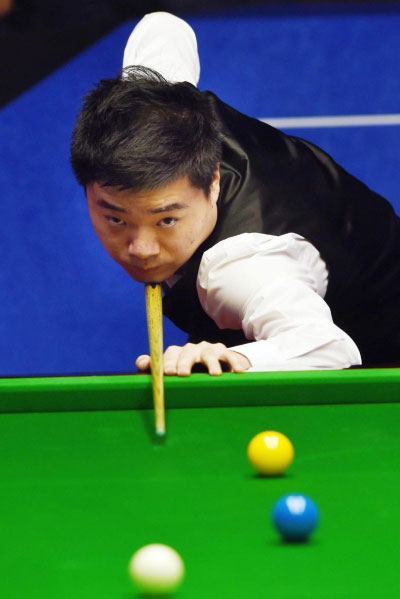 她以稳定的 她以稳定的