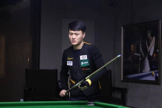 通过这个冠 通过这个冠